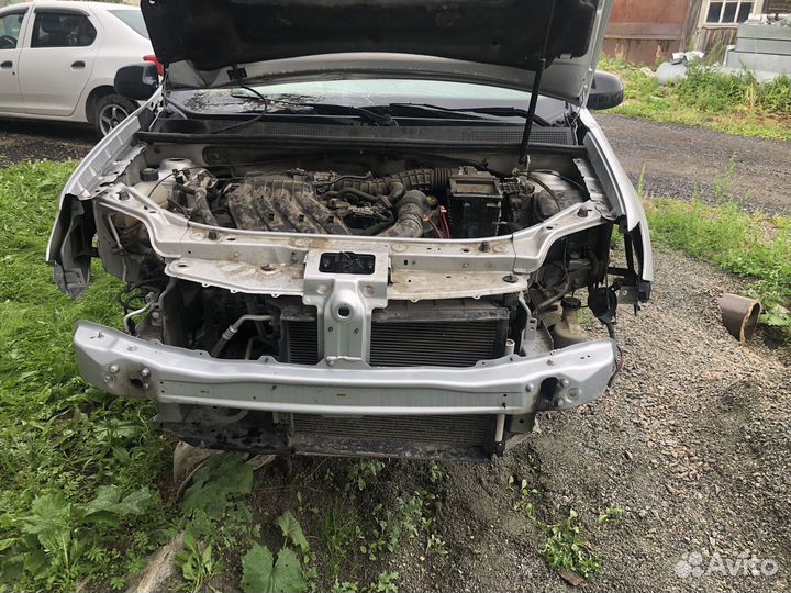 Кузов Renault logan 2