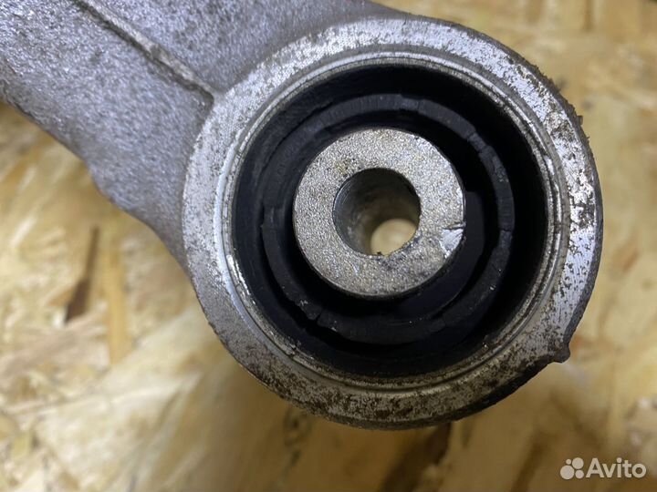 Рычаг поперечный задний правый Audi A4 B8 2010