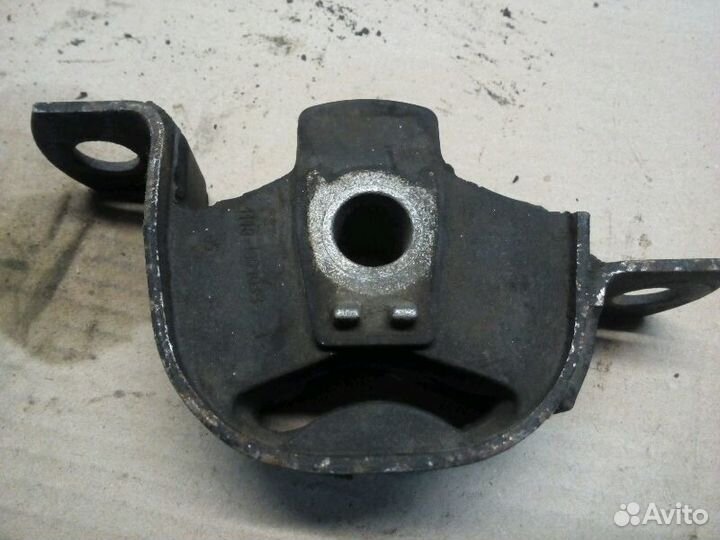 1118 Опора двигателя задняя