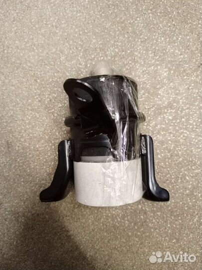 Опора двс правая M6 GH 07-12 GS1G39060G mazda