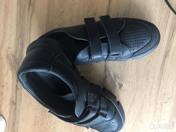 Кожаные туфли