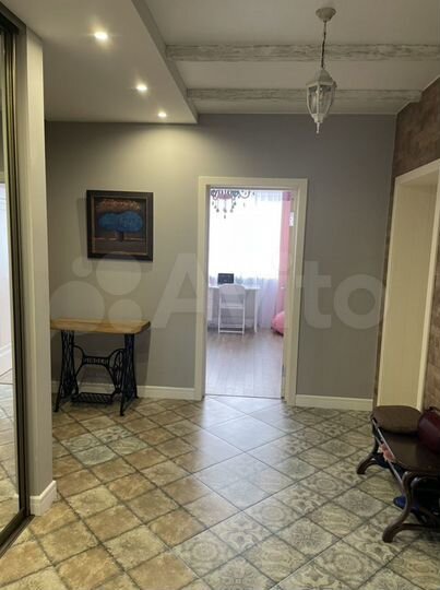 4-к. квартира, 100 м², 5/5 эт.