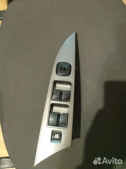 Блок управления стеклоподъемниками Mazda 3 BK