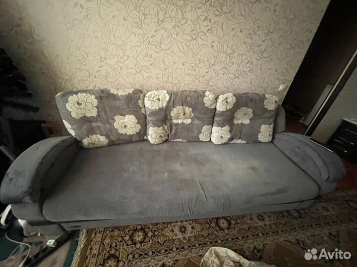 Диван и кресло