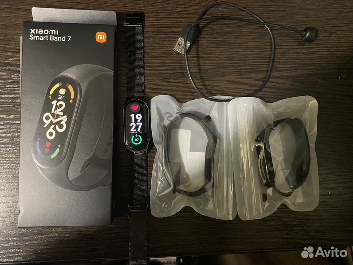 Умный браслет Xiaomi SMART Band 7