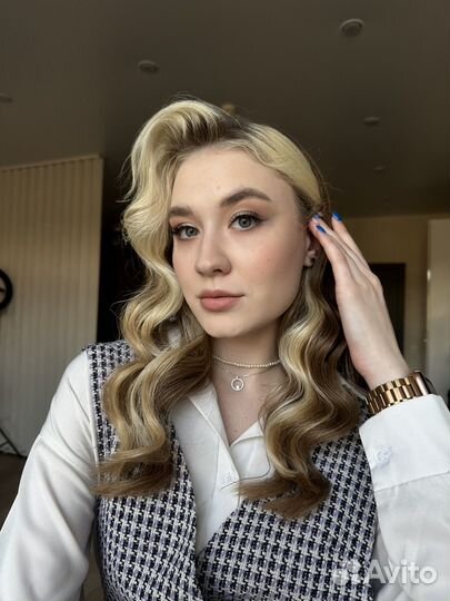 Модель визажист макияж укладки прически