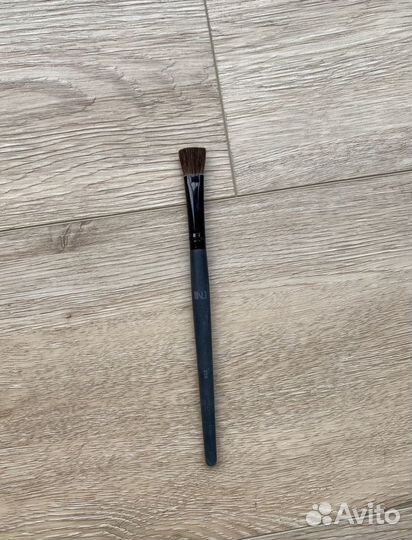 Кисть для макияжа