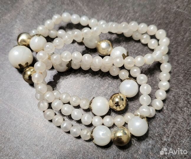 Бусы СССР белые с золотом
