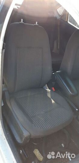 Сиденья с подогревом Volkswagen Polo