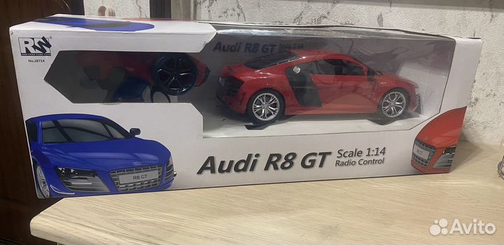 Машинка на пульте