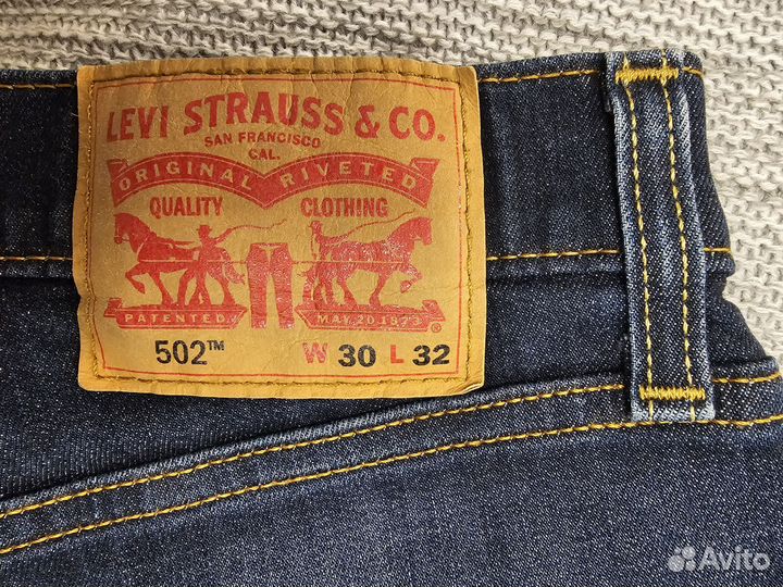 Джинсы оригинальные Levis 502