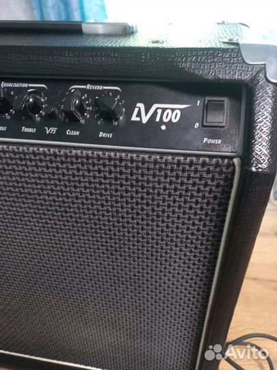 Гитарный комбоусилитель Laney LV100