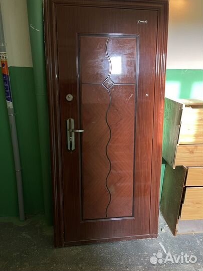 Дверь металлическая