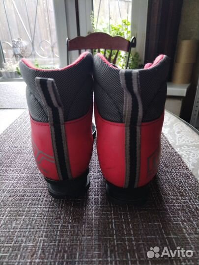 Лыжные ботинки 30 размер Motor