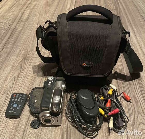 Видеокамера samsung