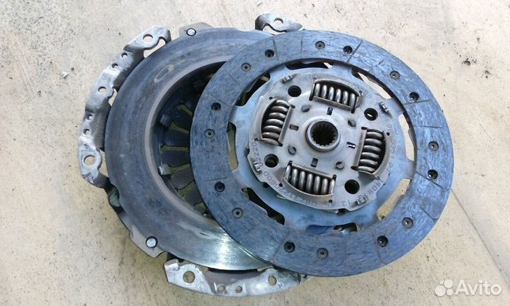 Шевроле Нива 2123 - Сцепление