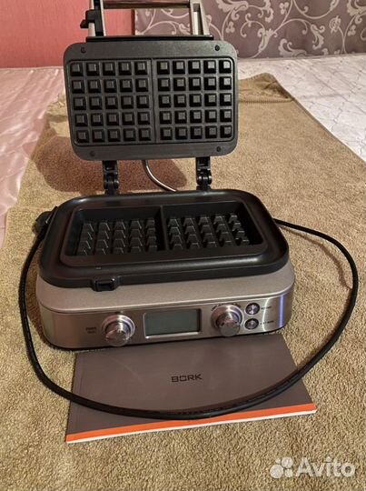 Вафельница bork g700