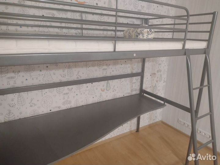Двухъярусная кровать металлическая IKEA