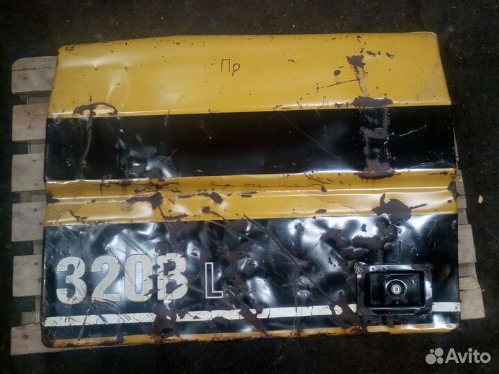 Дверь door GP access Caterpillar CAT320DL