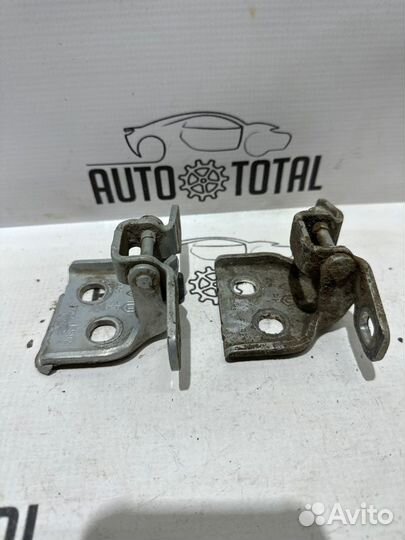 Петли двери задние левые Renault Logan K7J710 2008