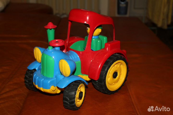 Трактор с прицепом польский, новый. Очень красивый
