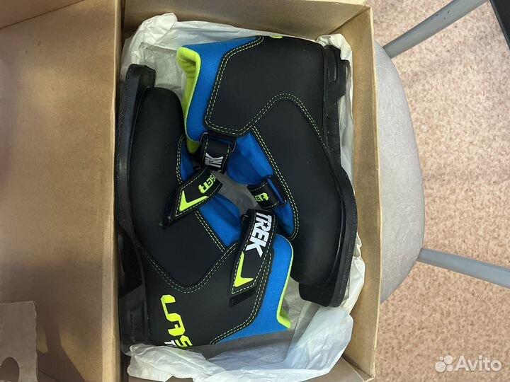 Лыжные ботинки