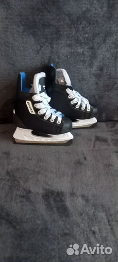 Коньки хоккейные детские 28 размер
