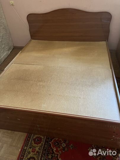 Кровать двухспальная