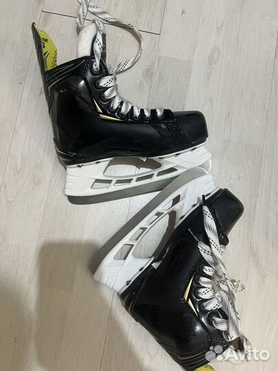Хоккейные коньки bauer