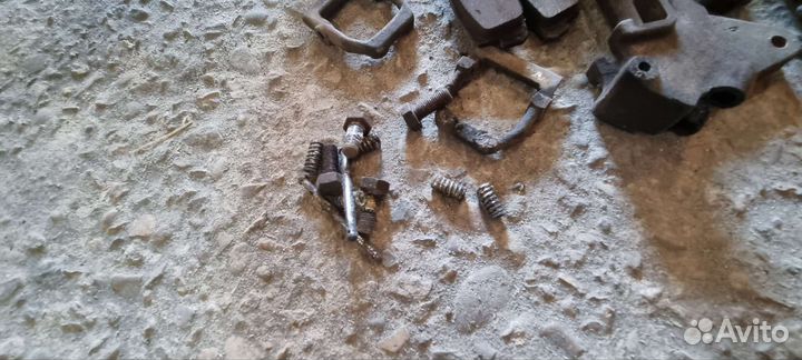 Супорта в сборе нива 2121