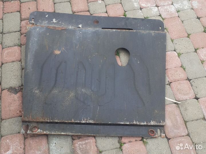 Защита картера двигателя B 5