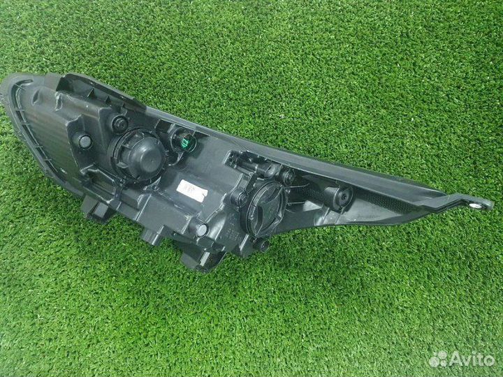 Фара правая Kia Cerato Iv (2018– Н.в.)