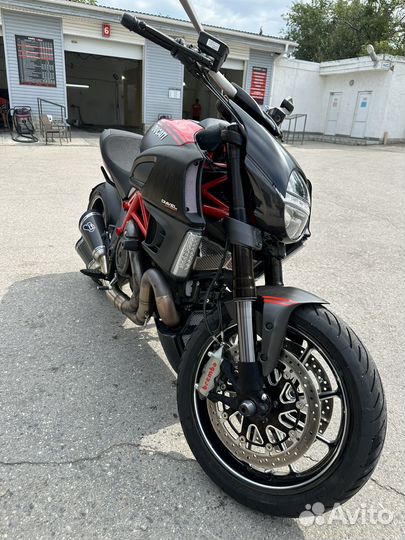 Ducati Diavel Carbon