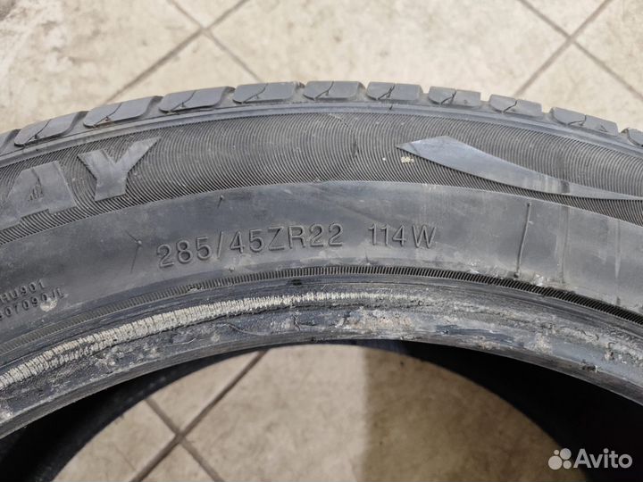 Headway HU901 285/45 R22