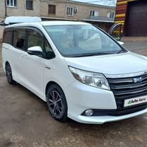 Toyota Noah 1.8 CVT, 2014, 150 000 км, с пробегом, цена 2 320 000 руб.