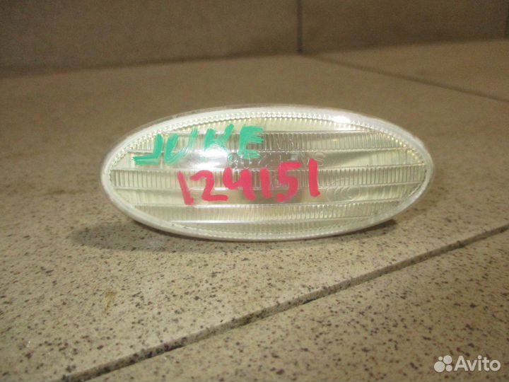 Повторитель на крыло Nissan Juke (F15) 2011-2019