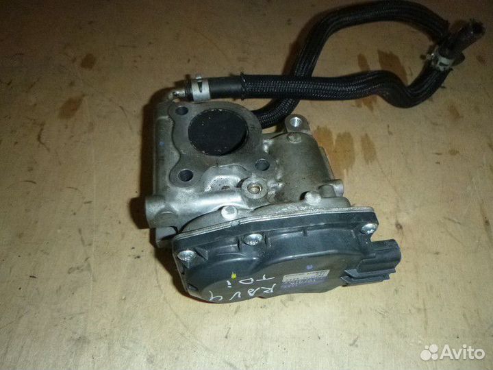 Заслока воздушная toyota RAV 4 2013