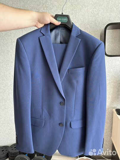 Костюм мужской