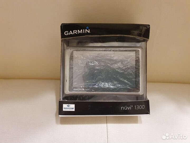 Навигатор Garmin nüvi 1300