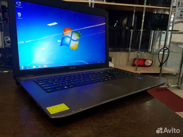 Отличный ноутбук с большим экраном и 2GB видео