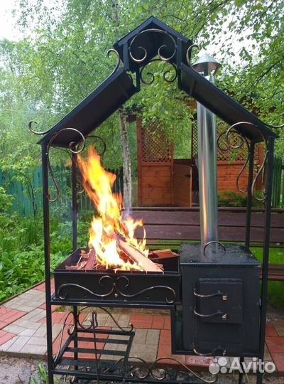 Мангал с крышей