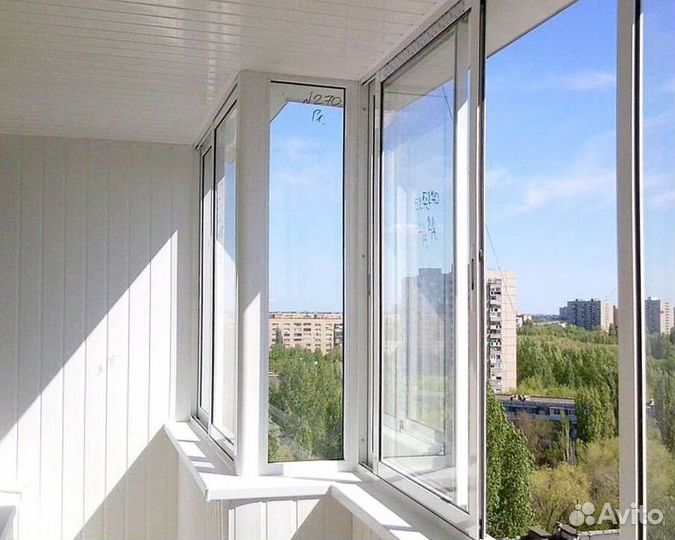 Остекление балконов и лоджий в рассрочку B0177