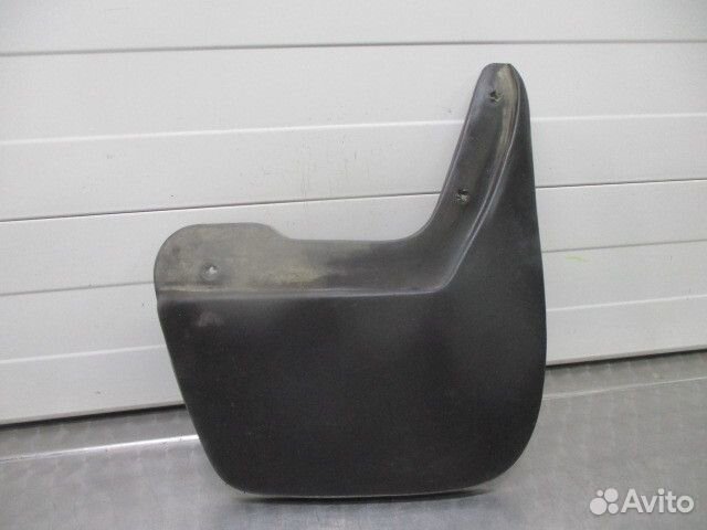 Брызговик задний правый Renault Sandero 1