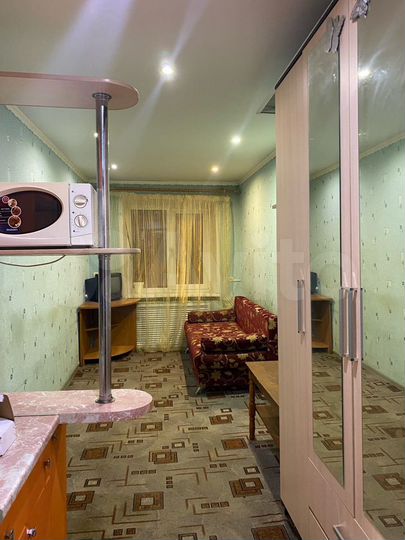 Комната 12 м² в 5-к., 2/5 эт.