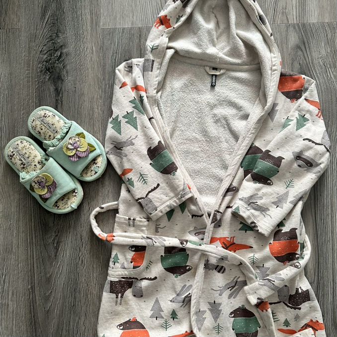 Emmanuelle Shrikining yalangoch fotosurati