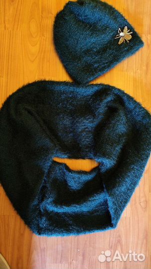 Шарф женский зимний и шапка