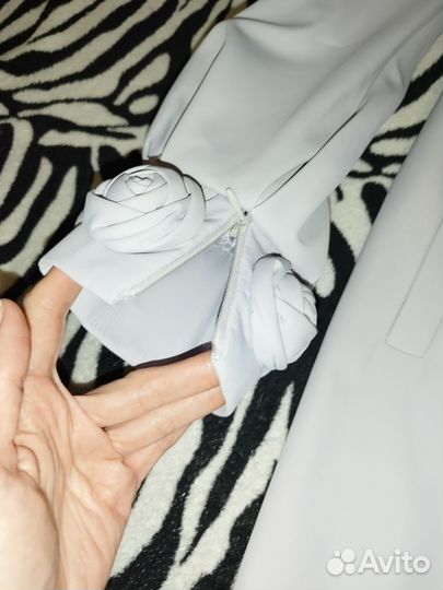 Пальто весеннее 44 новое