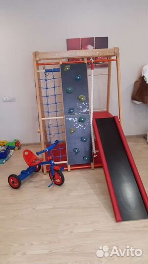 Детский уголок деревянный
