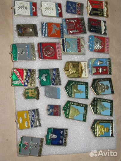 Значки из СССР - гербы,города, Ленин