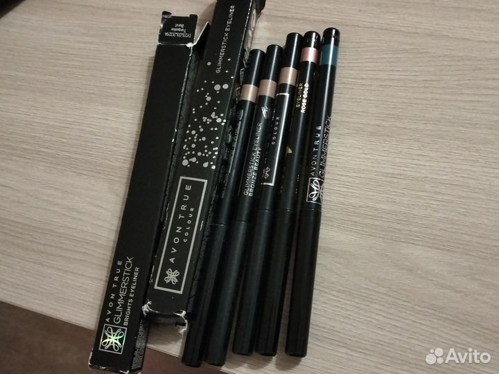 Продаю карандаши для губ Эйвон и для глаз